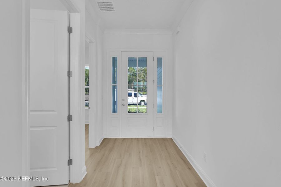 Spacious, unfurnished interior of a new home in Reflections at Nocatee, Ponte Vedra (Image 9).