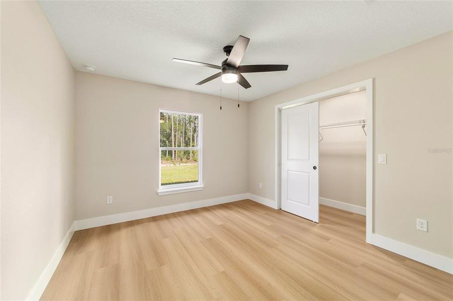 Spacious, unfurnished interior of a new home in , Ocala (Image 48).