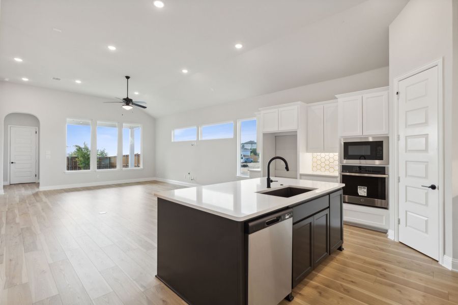 Representative furnished interior of a home built from the Bayhill by Cambridge Homes in Lake Park, Rowlett (Image 7).