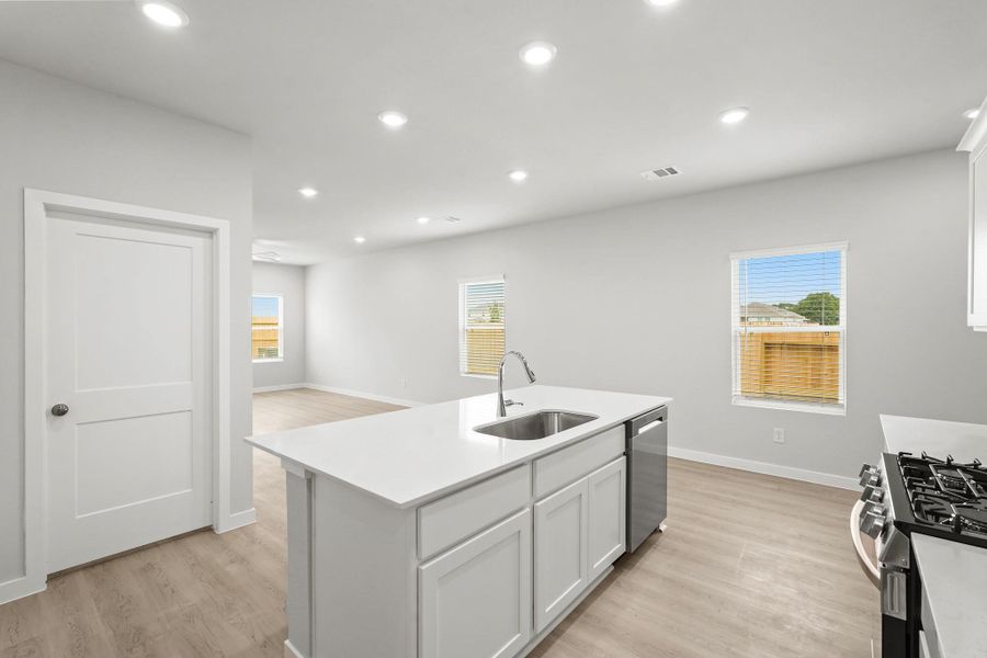 Furnished interior view inside a new home in Sanford Farms, Waller (Image 4).