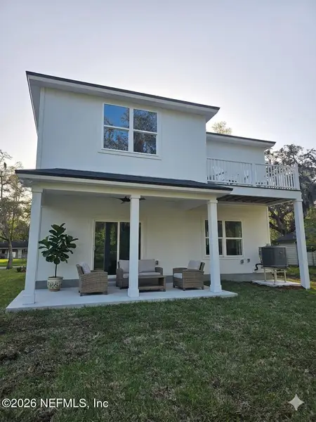 Exterior details and patio area of a home in , Jacksonville (Image 4).
