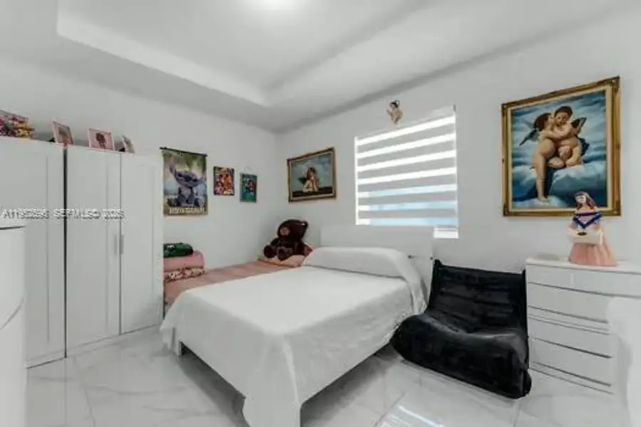 Furnished interior view inside a new home in , Homestead (Image 6).