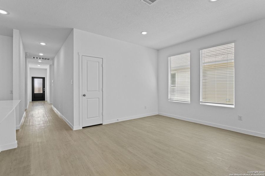 Spacious, unfurnished interior of a new home in , New Braunfels (Image 12).