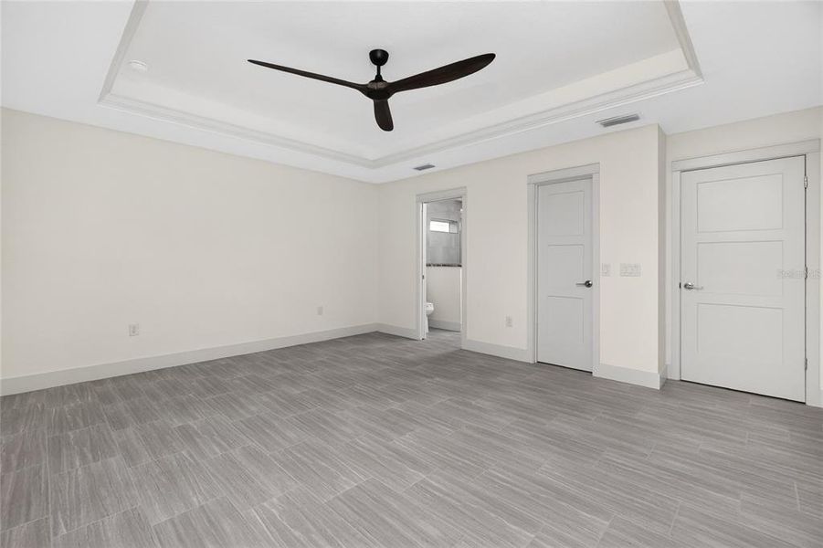 Spacious, unfurnished interior of a new home in , Punta Gorda (Image 20).
