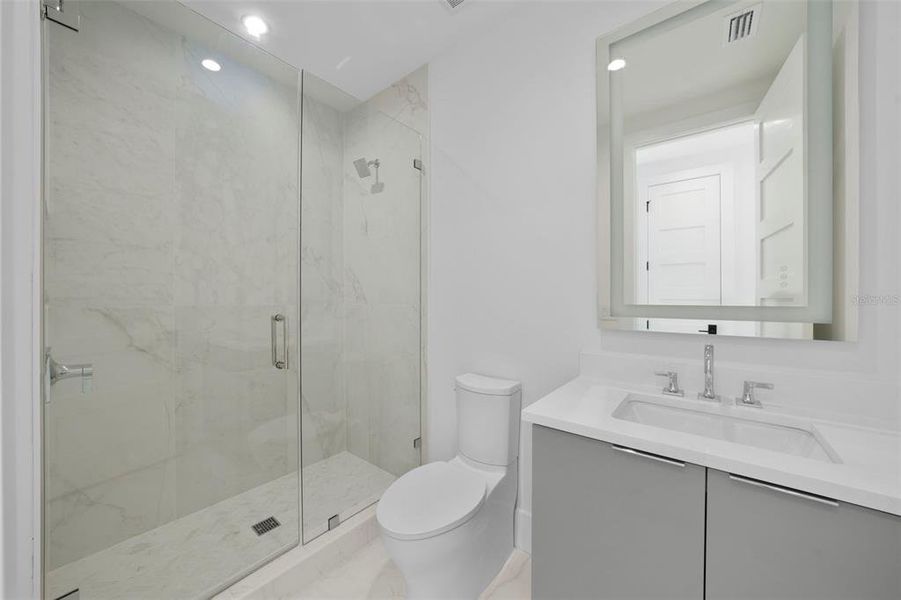 Furnished interior view inside a new home in , Tampa (Image 8).