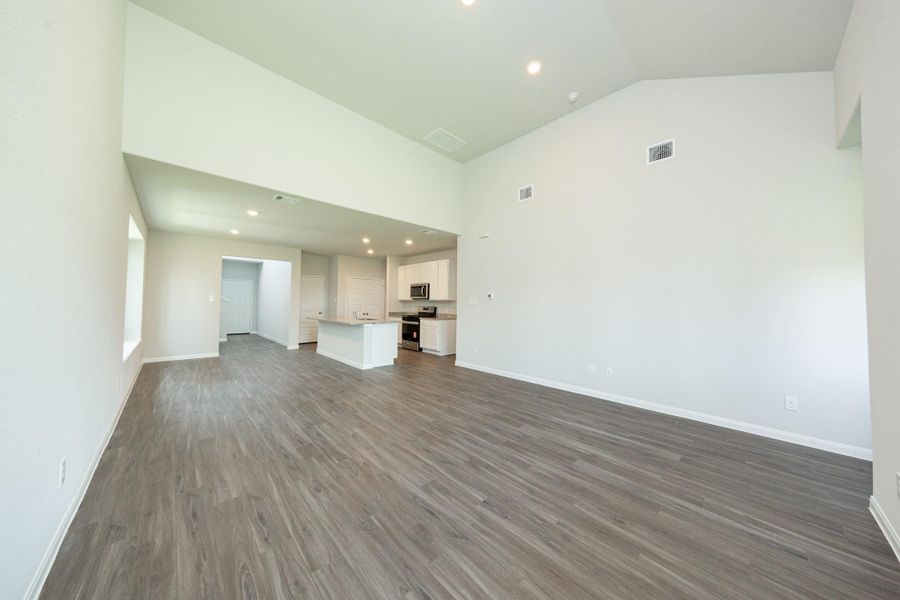 Spacious, unfurnished interior of a new home in Cliffstone Hills, Conroe (Image 16). Spacious, unfurnished interior of a new home in Cliffstone Hills, Conroe (Image 16).