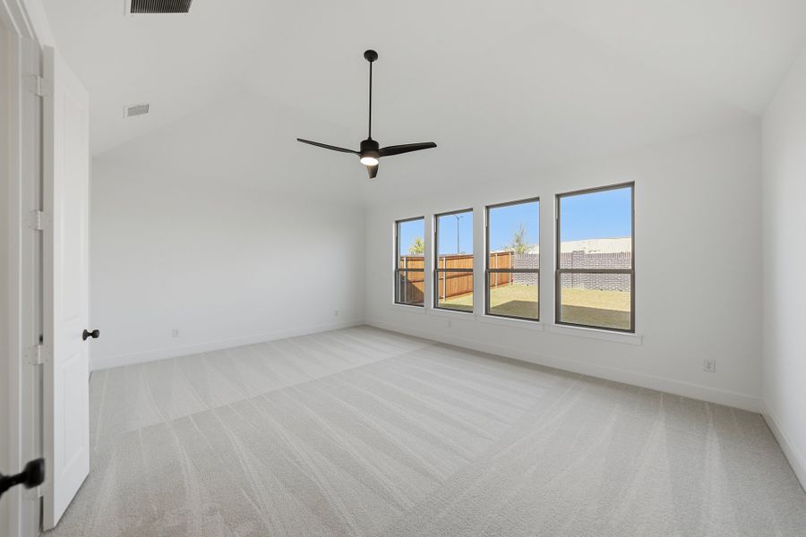 Spacious, unfurnished interior of a new home in Aster Park, McKinney (Image 25).