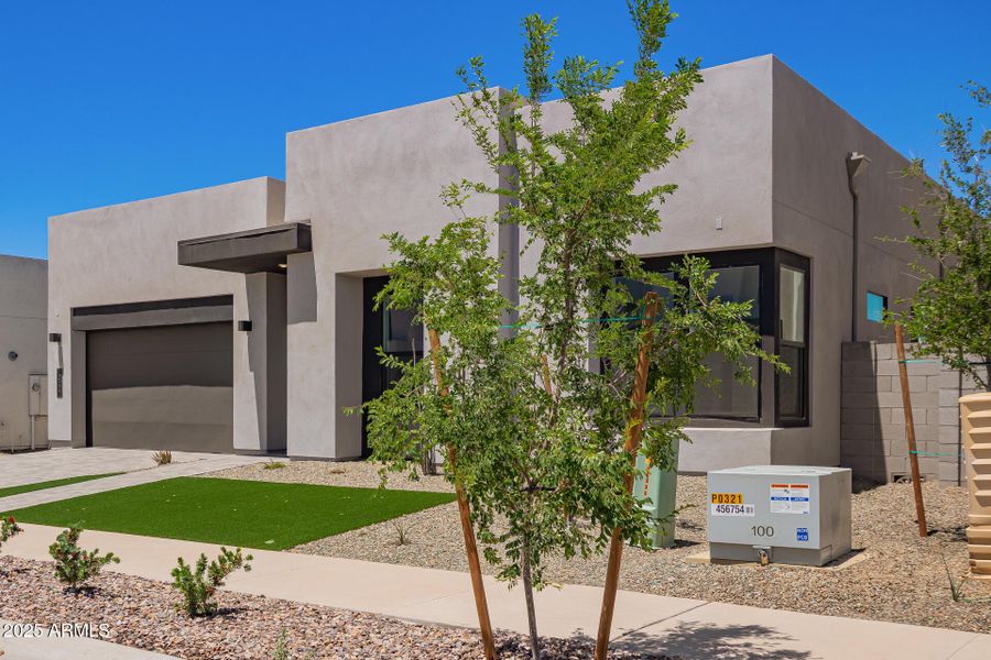 Front View F Front View F