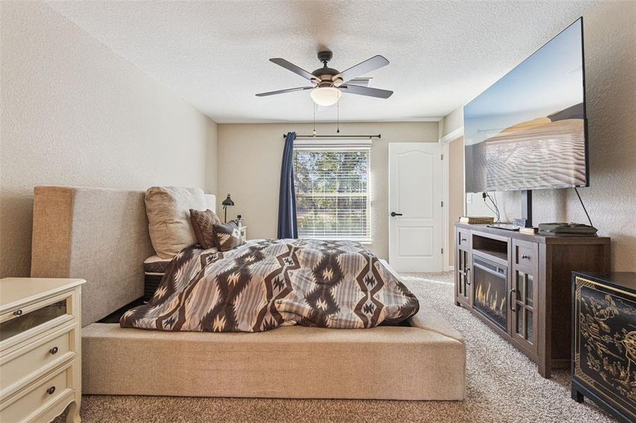 Furnished interior view inside a new home in , Webster (Image 18).