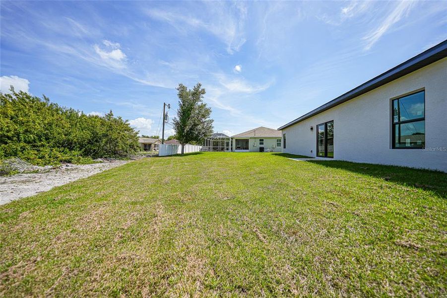 Exterior details and patio area of a home in , Port Charlotte (Image 30).