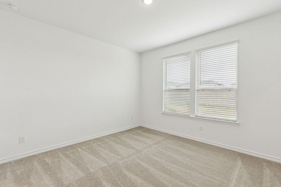 Spacious, unfurnished interior of a new home in River Ranch, Dayton (Image 20).