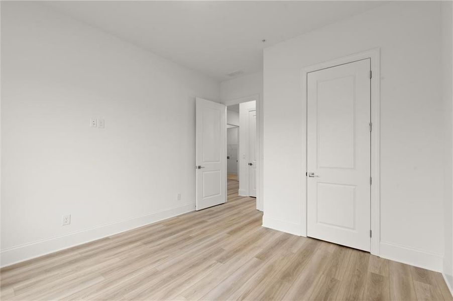 Spacious, unfurnished interior of a new home in , Kennesaw (Image 19).