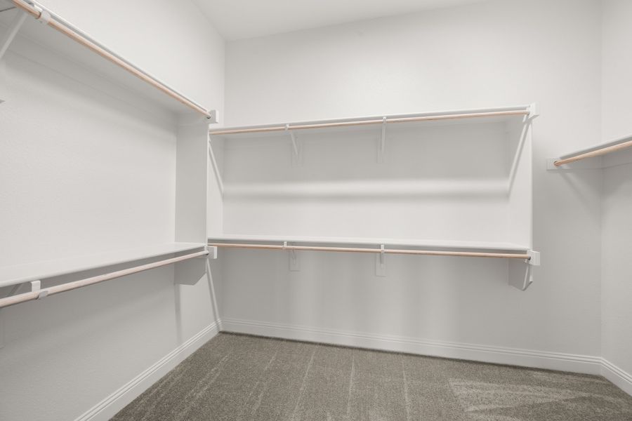 Spacious, unfurnished interior of a new home in Vista Point, Grandview (Image 26).