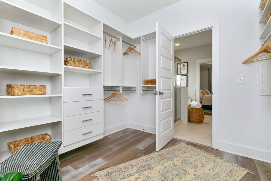 Furnished interior view inside a new home in Westfield Carriage Homes, Gallatin (Image 6).