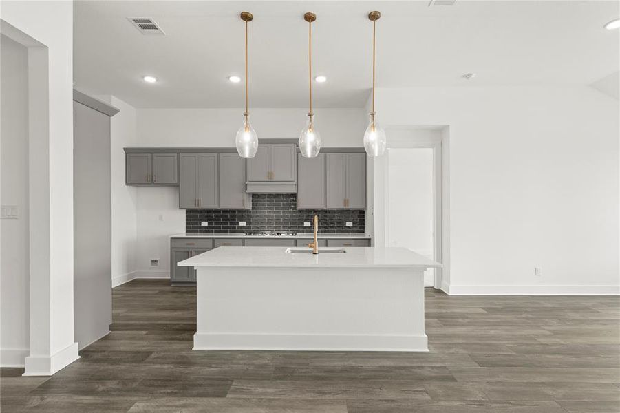 12. 7121 Dragonfly - Kitchen 12. 7121 Dragonfly - Kitchen