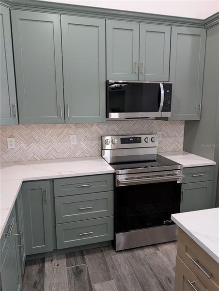 Furnished interior view inside a new home in , Davenport (Image 12).