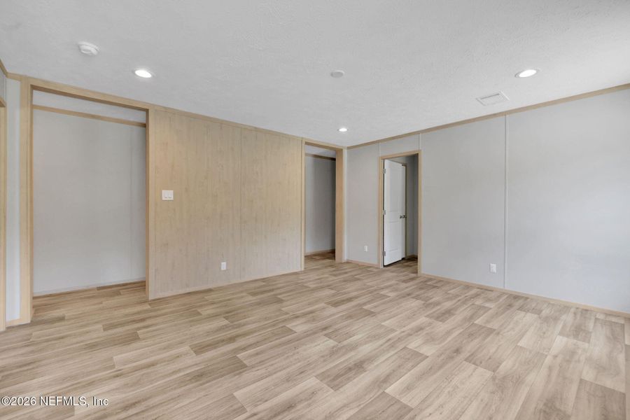 Spacious, unfurnished interior of a new home in , Keystone Heights (Image 38).