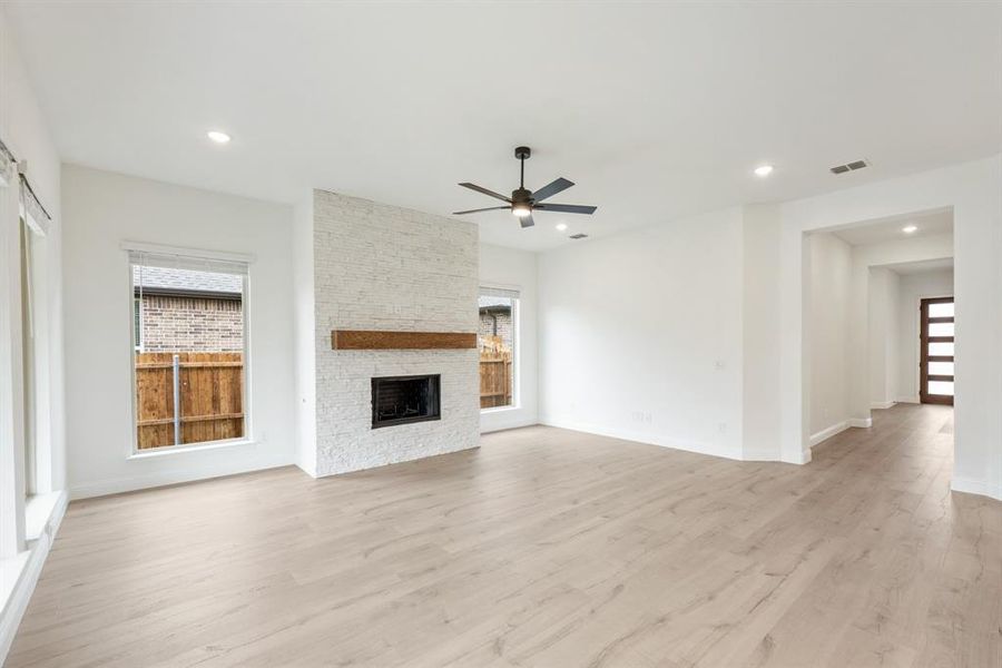 Spacious, unfurnished interior of a new home in West Crossing, Anna (Image 21). Spacious, unfurnished interior of a new home in West Crossing, Anna (Image 21).