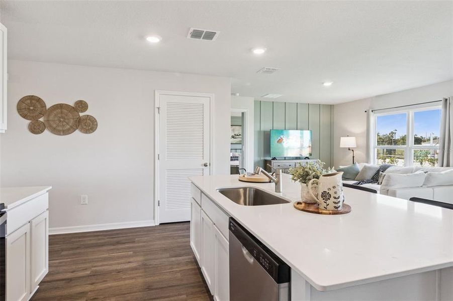 Furnished interior view inside a new home in Magnolia Pointe, Umatilla (Image 9).