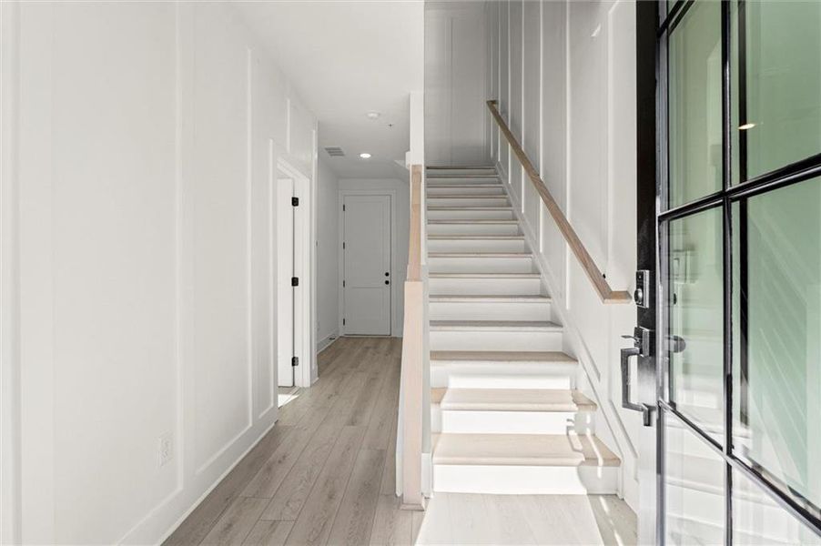 Spacious, unfurnished interior of a new home in , Alpharetta (Image 17).