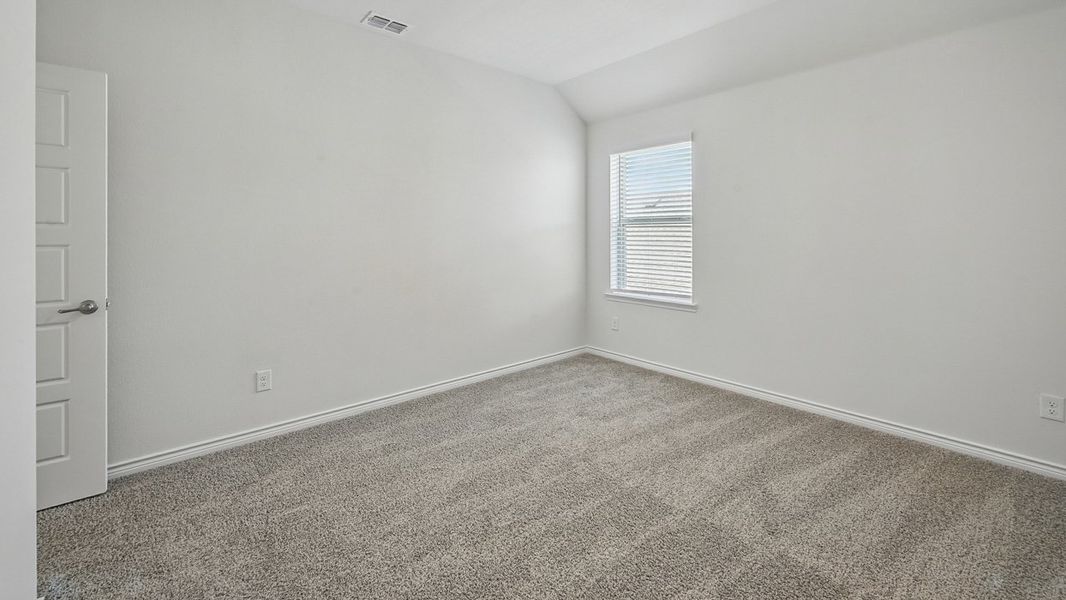 Spacious, unfurnished interior of a new home in Fireside by the Lake, Garland (Image 31).