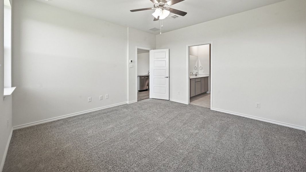 Spacious, unfurnished interior of a new home in Trailstone, Caddo Mills (Image 22). Spacious, unfurnished interior of a new home in Trailstone, Caddo Mills (Image 22).