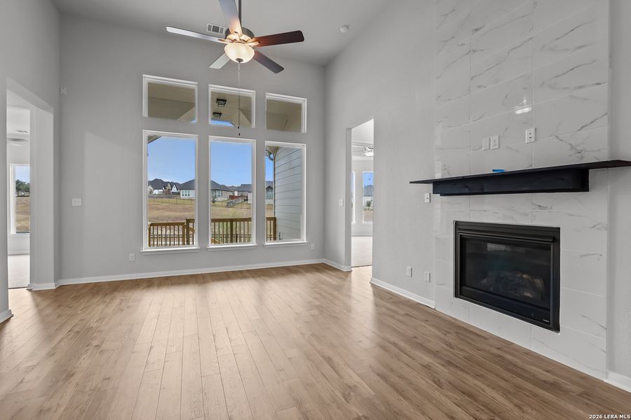 Spacious, unfurnished interior of a new home in Homestead, Schertz (Image 31).