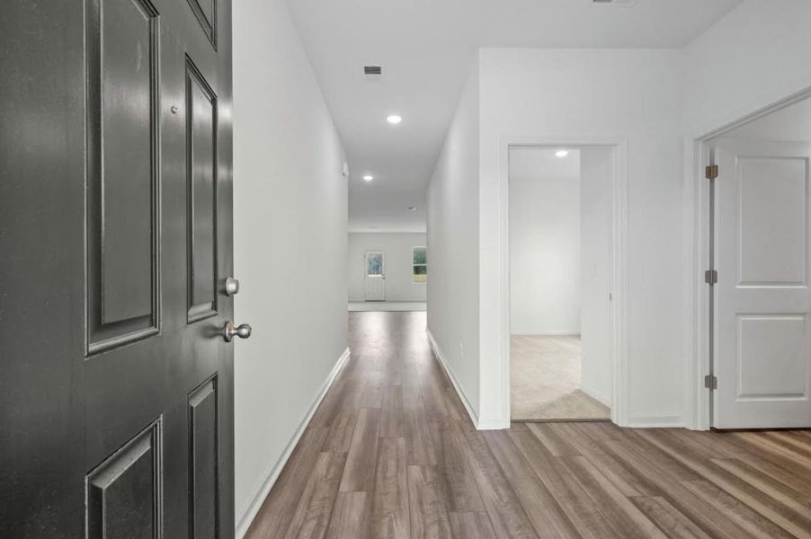 Spacious, unfurnished interior of a new home in Willow Springs, Buda (Image 11). Spacious, unfurnished interior of a new home in Willow Springs, Buda (Image 11).