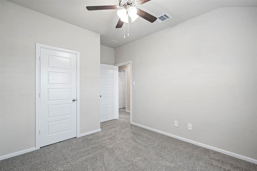 Spacious, unfurnished interior of a new home in , Fort Worth (Image 27).