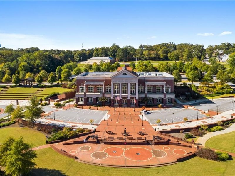 Image 24 of a home in Melody Lakeside Estates.