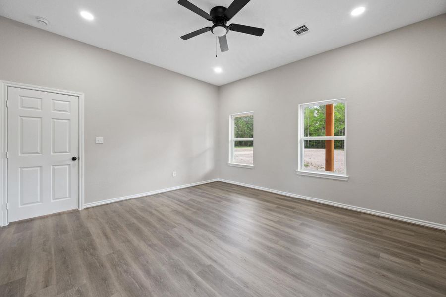 Spacious, unfurnished interior of a new home in , Cleveland (Image 14). Spacious, unfurnished interior of a new home in , Cleveland (Image 14).