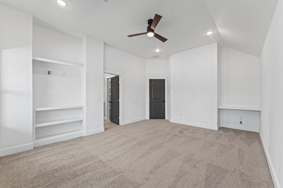 Spacious, unfurnished interior of a new home in , Houston (Image 29).