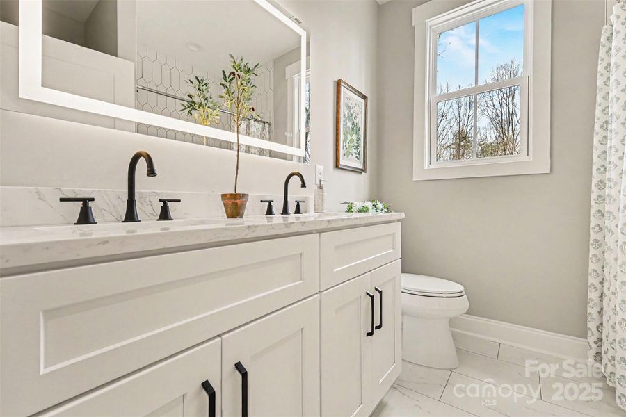 Image 38 of a home in .