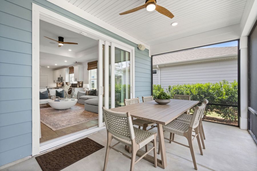 Representative exterior details of a home built from the Mainstay by Pulte Homes in Arbor Oaks, North Port (Image 4).