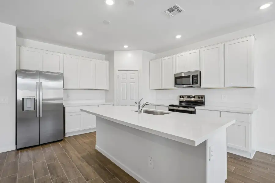 Representative images and renderings are for illustrative purposes. Actual structural options and design finishes of home may vary.