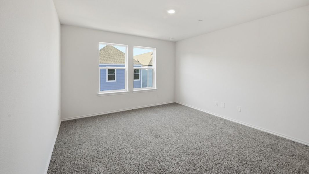 Spacious, unfurnished interior of a new home in Arbor Trails South, Princeton (Image 6).