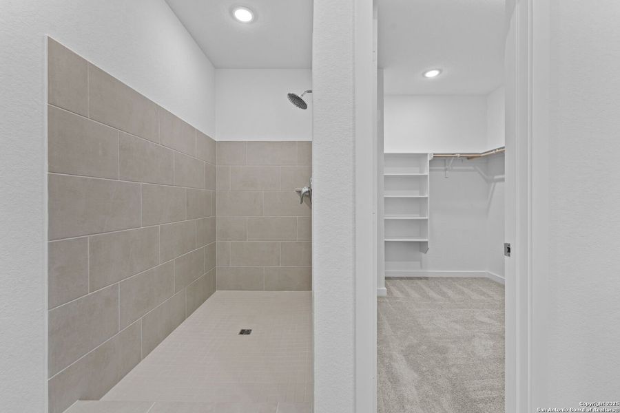 Image 27 of a home in Waterwheel: Coastline Collection.