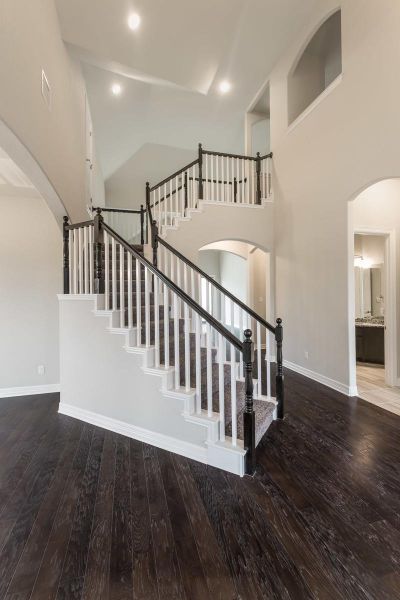 09 8350SierraHermosa 009 Mls