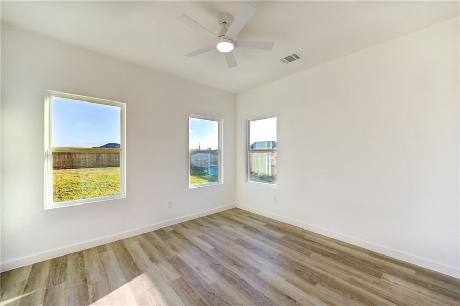 Spacious, unfurnished interior of a new home in , Cleveland (Image 38).