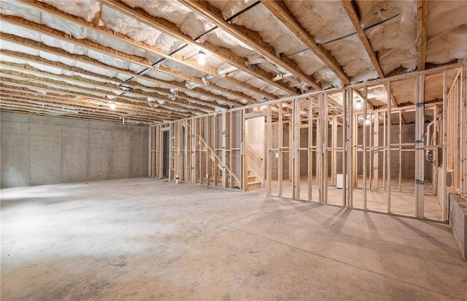 Spacious, unfurnished interior of a new home in Reunion, Hoschton (Image 43).