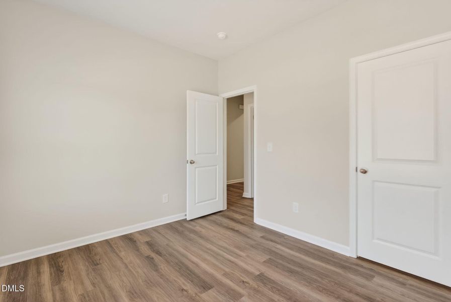 6-web-or-mls-DSC02562 6-web-or-mls-DSC02562
