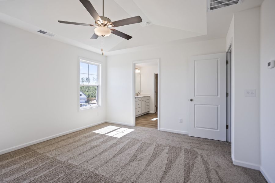 Spacious, unfurnished interior of a new home in Providence Station at Trolley Run, Aiken (Image 38).