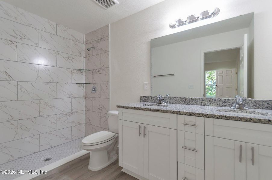 Furnished interior view inside a new home in , Jacksonville (Image 5).