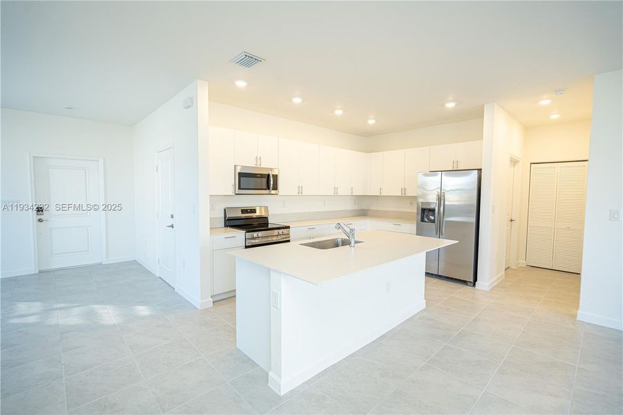 Furnished interior view inside a new home in Acacia Groves, Miami (Image 5).