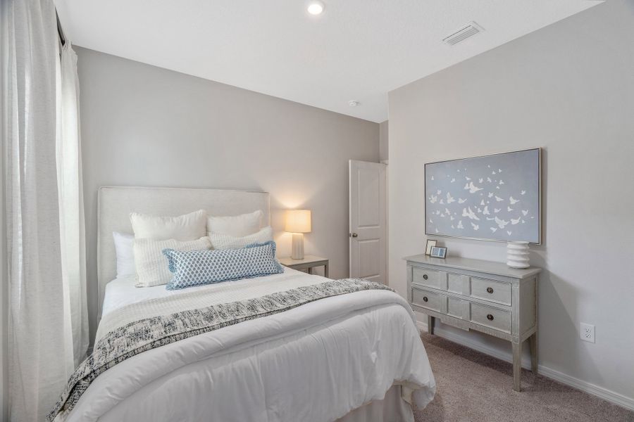 Representative furnished interior of a home built from the Miramar by Maronda Homes in Bellview Pointe, Bellview (Image 27).