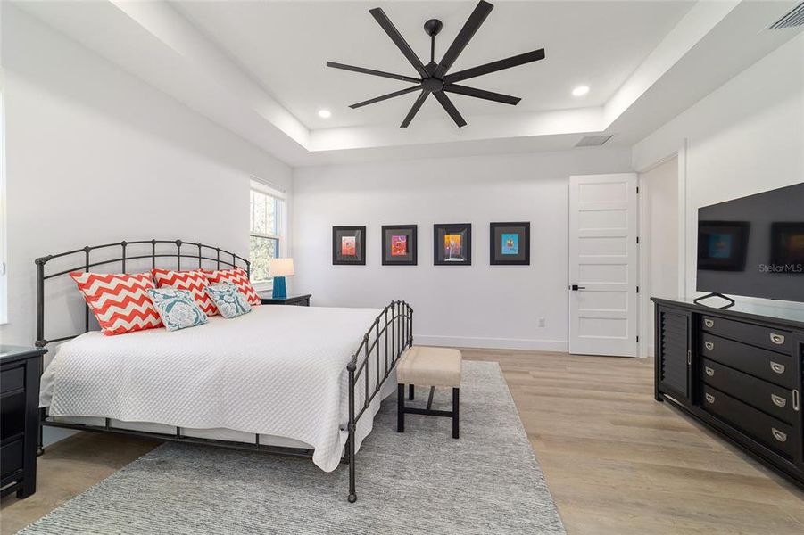 Furnished interior view inside a new home in , Belleview (Image 50).