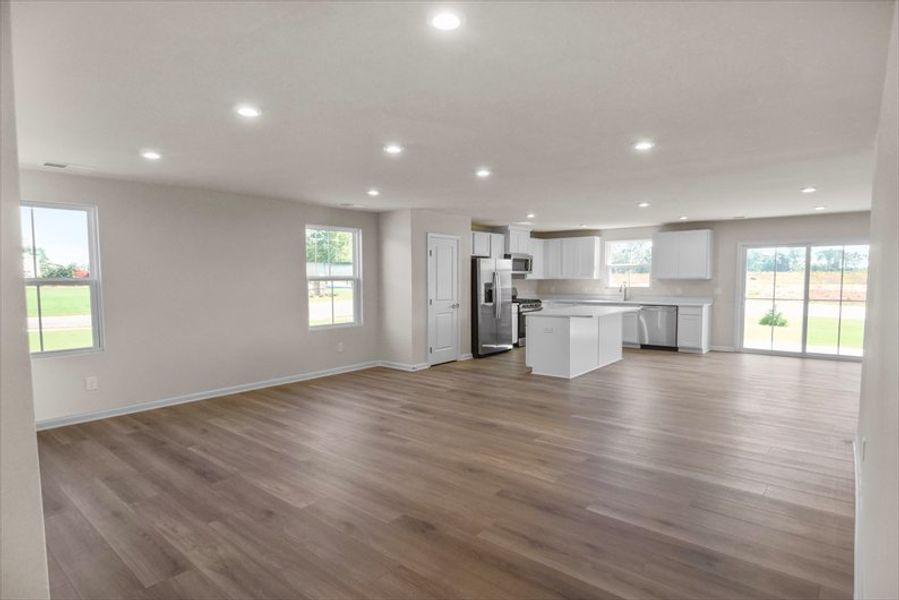 Spacious, unfurnished interior of a new home in Bronson Ridge, Greenwood (Image 8).