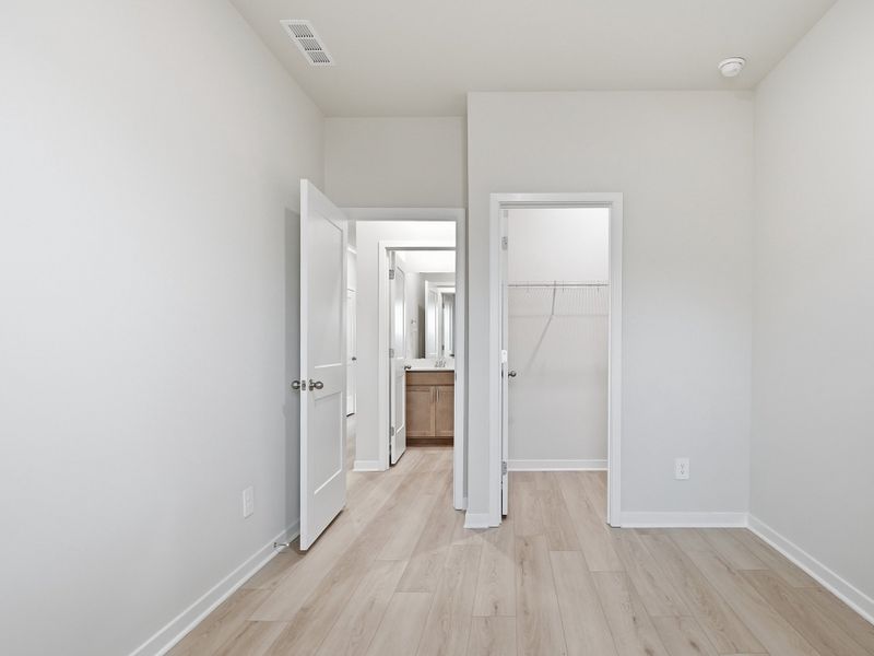 Spacious, unfurnished interior of a new home in Cadence Meadows, Zebulon (Image 15).
