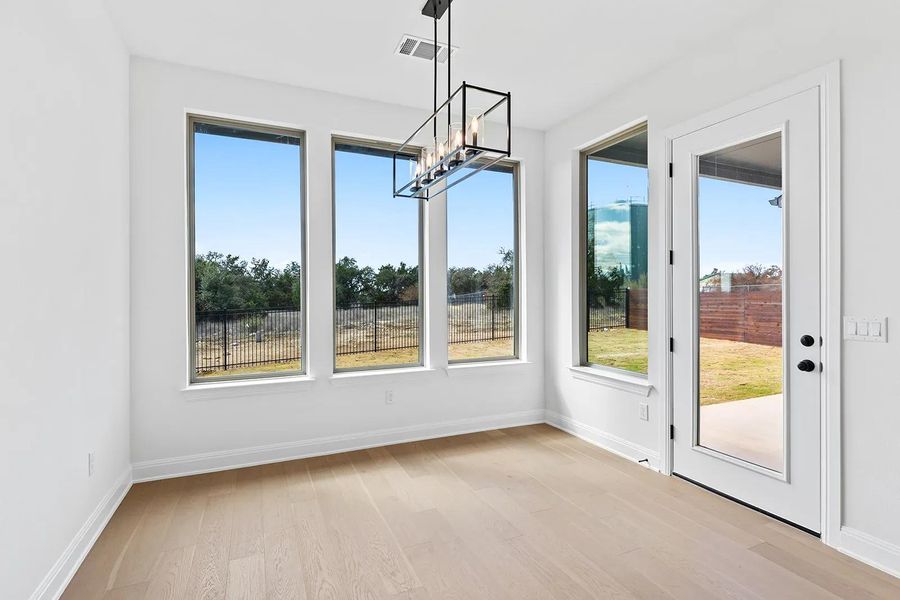 Deerfield II E Dining room