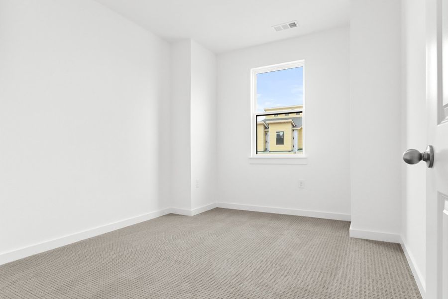 Spacious, unfurnished interior of a new home in Willow Grove Townhomes, Melissa (Image 14).